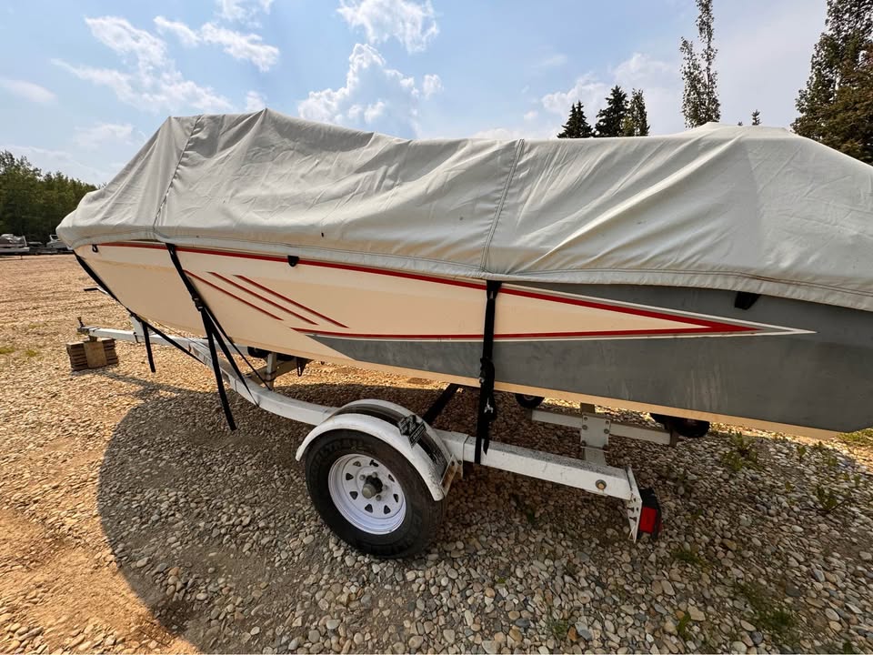 1990 Glastron Sierra